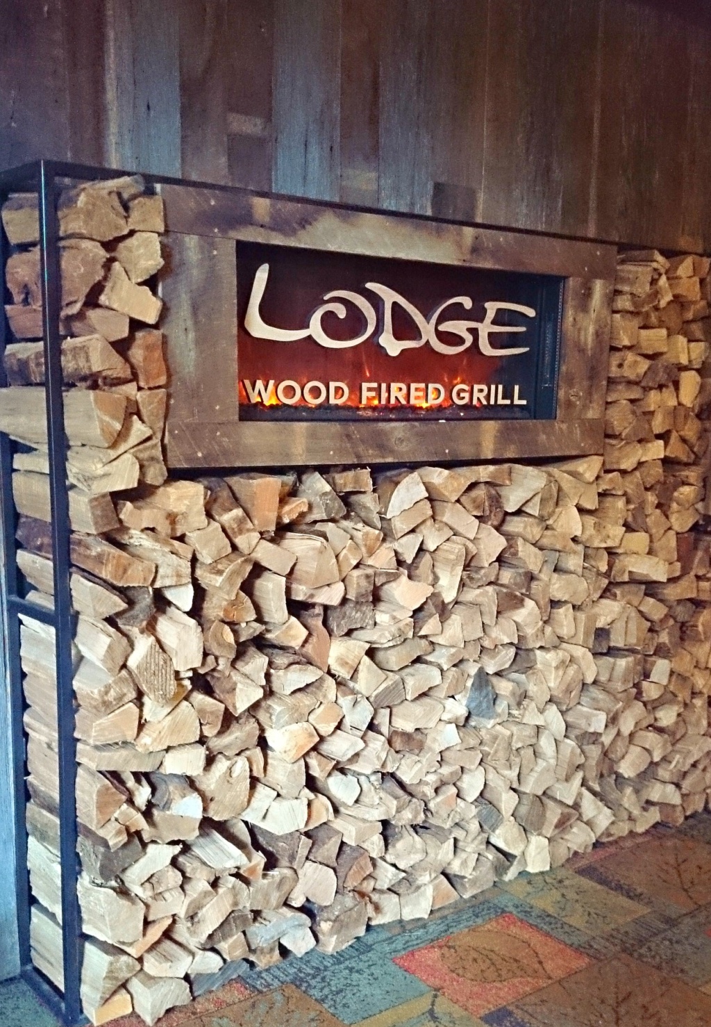 Top Ten Reasons To Visit Great Wolf Lodge   Lodge Wood Fire Grill Great Wolf Lodge 